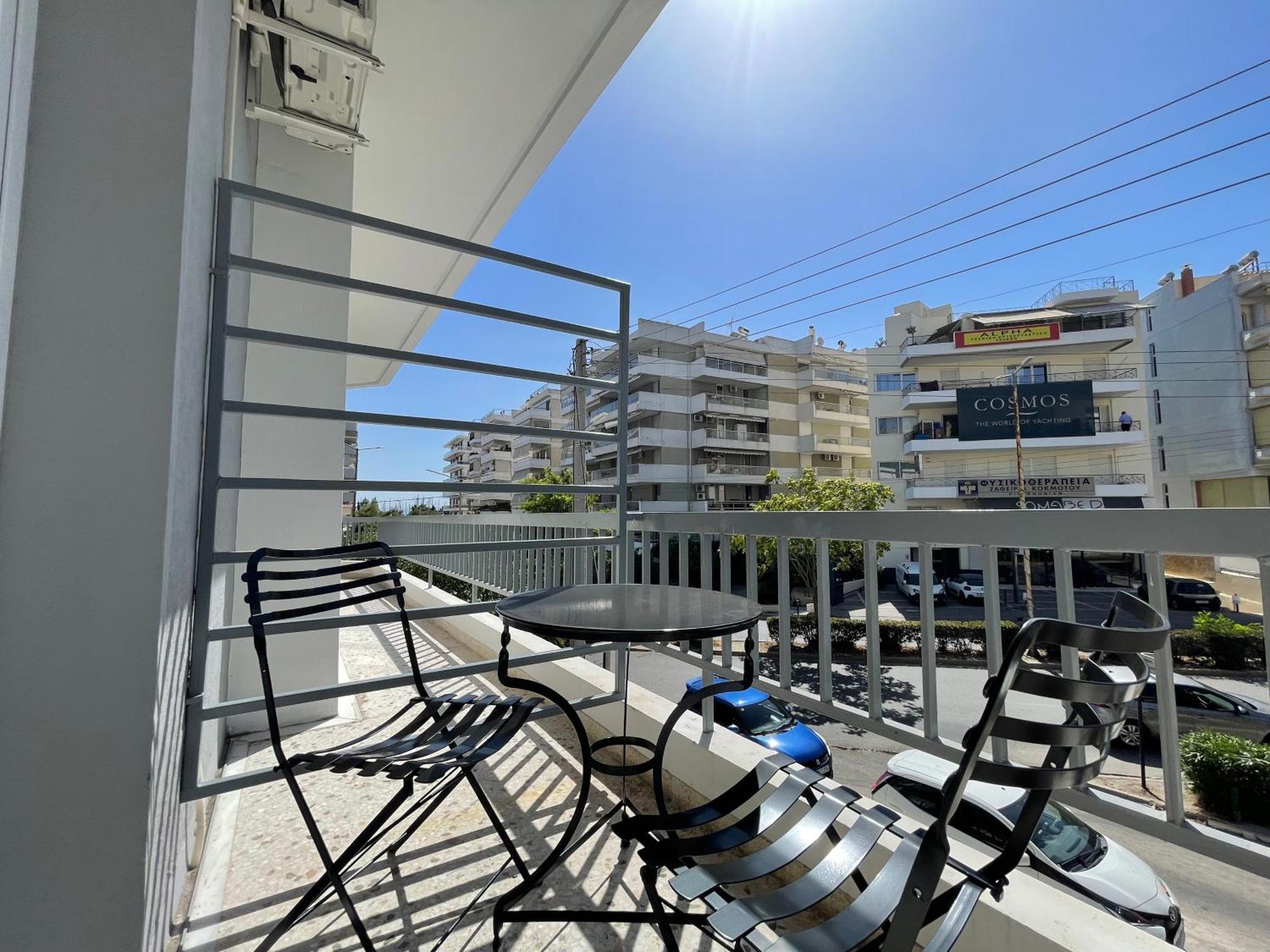 Athenean Seaside Serenity Steps From The Riviera Appartement Athene