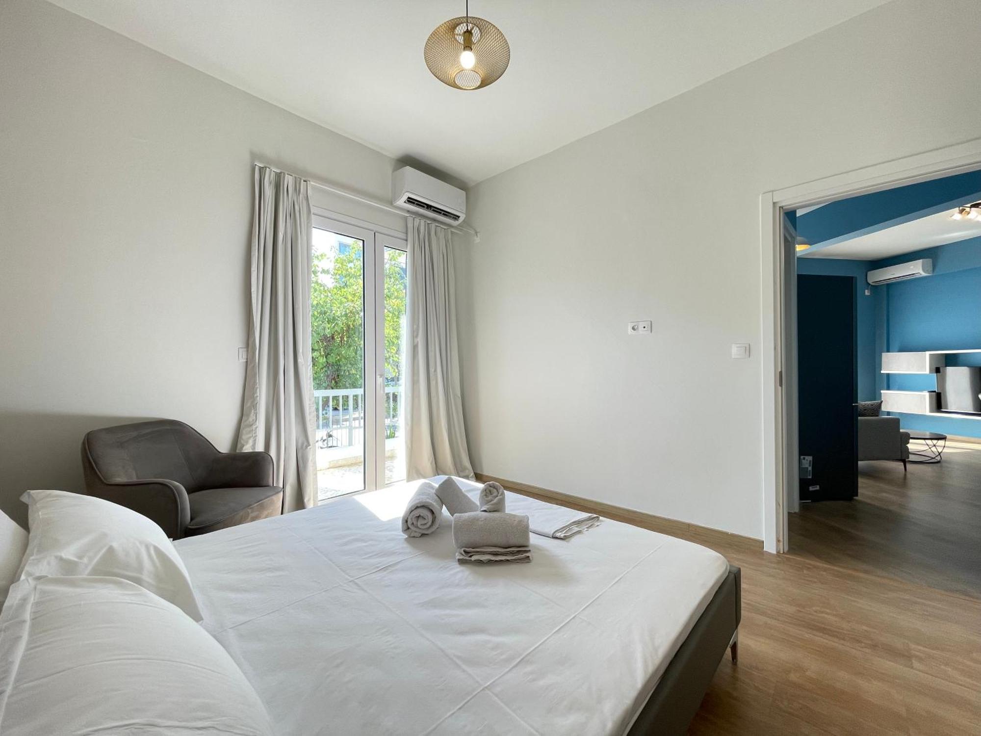 Appartamento Athenean Seaside Serenity Steps From The Riviera Atene